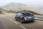 Toyota Prius Plug-in Hybrid 2016 года